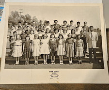 VINTAGE 1954 DYER STREET ELEM. SCHOOL, SAN FERNANDO CA.  5TH GRADE CLASS PHOTO picture