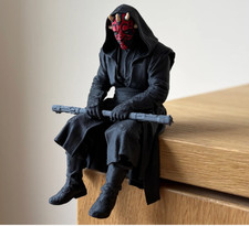 Star Wars Darth Maul Hooded Seated Cloak Statue Figurine Sci-Fi & Horror picture