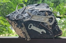 Large Naturally Magnetic LODESTONE (Magnetite) UTAH 26.5 LBS picture