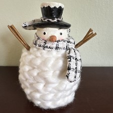Demdaco Knit Snowman Figurine Wearing Top Hat & Scarf Chubby Kawaii Frosty 6.5” picture