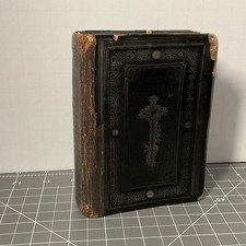 Antique 1903 Slovak Catholic Prayer Book Jezis Priatel Dietok Embossed Cover picture