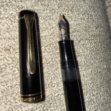 PELIKAN VINTAGE OLD STYLE 14C 585 M MEDIUM GOLD NIB FOUNTAIN PEN Black Germany picture