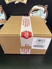 Magic the Gathering Marvel Super Heroes Sleeved Play Booster Case 120x Sleeved picture