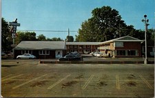 Vintage Towne Motel Owensboro KY Postcard ~ Mid-Century Cars AAA Roadside picture