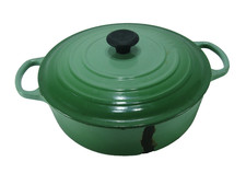 Le Creuset Dutch Oven Round #30 12 inch Wide w/Matching Lid Bad Crack Lid Good picture
