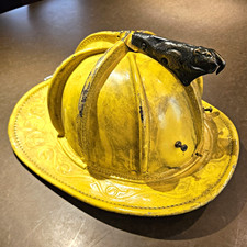 Cairns N5A (Size: Medium, Year: 2008) picture