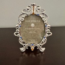 New Jane Seymour St Catherine’s Court Silver Tone 2.75
