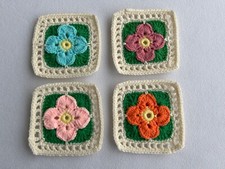 Vintage Handmade Crochet Potholders Set of 4 Flower Design picture