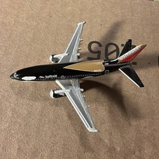 Herpa Wings 1:500 Southwest Airlines Boeing 737-300 Sea World Shamu Broken picture