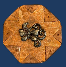 Vintage Kevin Kinne Studio button~ X- large BUTTERFLY  HANDKERCHIEF  CORNER picture