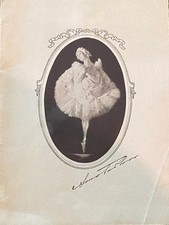 Anna Pavlova (1881 - 1932)  Russian ballerina soft cover 1920 souvenir program picture