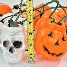VINTAGE BLINKY BLOW MOLD PUMPKIN SKULL HALLOWEEN STRING LIGHTS LARGE 3” 14 TOTAL picture