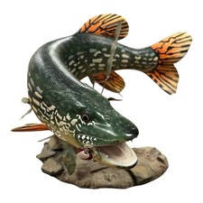 Danbury Mint GREAT NORTHERN PIKE Sculpture by George Kruth picture