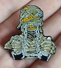Iron Maiden Eddy Enamel Pin Hate Lapel Heavy Metal 80 Bruce Dickinson Powerslave picture
