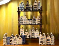 22 KLM Bols Delft Blue Houses (2x with Liqueur) + 3 Amsterdam Souvenirs - Collection picture